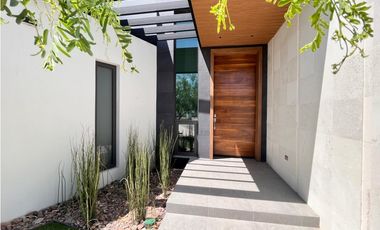 Casa en venta de un piso, zona exclusiva en Cd. Juarez