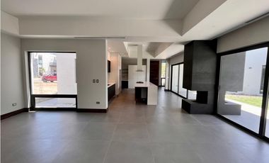 Casa en venta de un piso, zona exclusiva en Cd. Juarez