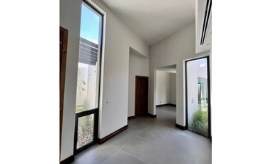 Casa en venta de un piso, zona exclusiva en Cd. Juarez