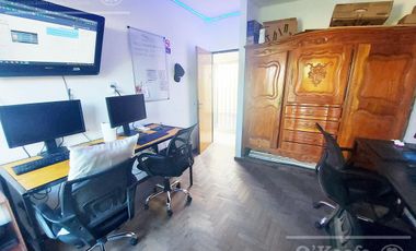 Casa 4 ambientes en venta en  Quilmes