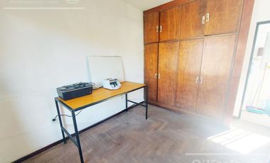 Casa 4 ambientes en venta en  Quilmes