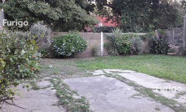 Casa 2 dormitorios en Pérez