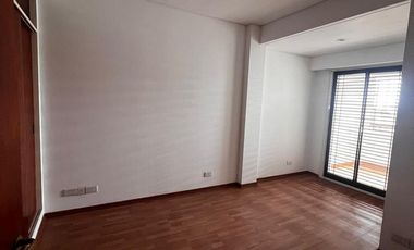 Departamento 4 ambientes con cochera en venta - Quilmes centro
