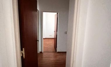 Departamento 4 ambientes con cochera en venta - Quilmes centro