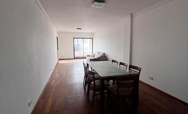 Departamento 4 ambientes con cochera en venta - Quilmes centro