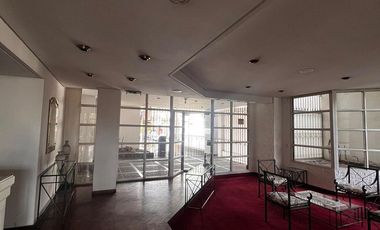 Departamento 4 ambientes con cochera en venta - Quilmes centro