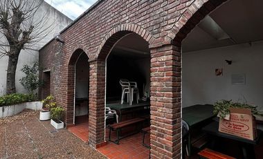 Departamento 4 ambientes con cochera en venta - Quilmes centro