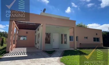 Casa en Alquiler en Barrio Don Joaquin Canning