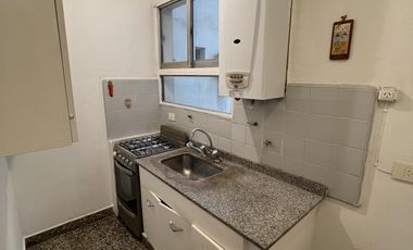 RESERVADO ***Venta Departamento 2 ambientes Quilmes Centro -
