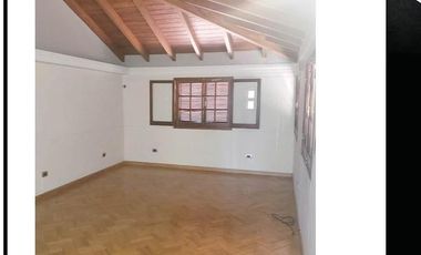 HERMOSA CASA 4 DORMITORIOS QUINCHO Y JARDIN