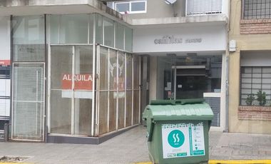 Corro al 300, B° Centro (Zona Tribunales) Local 35m2,
