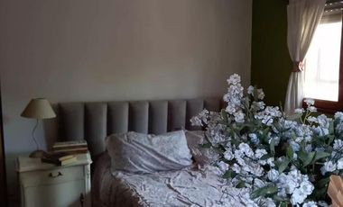 Casa en venta - 2 Dormitorios 1 Baño - Cochera - 400Mts2 - Glew, Almirante Brown