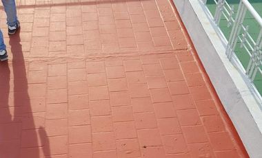 Casa en venta - 2 Dormitorios 2 Baños - 200Mts2 - Liniers