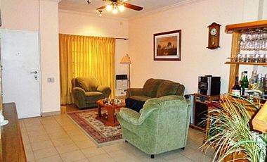 VENTA DÚPLEX 4 AMBIENTES EN CARAPACHAY