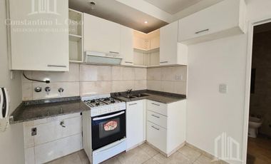 Oportunidad -Venta Edificio en block 8 dptos con local y cocheras - Alquilado Renta inmediata