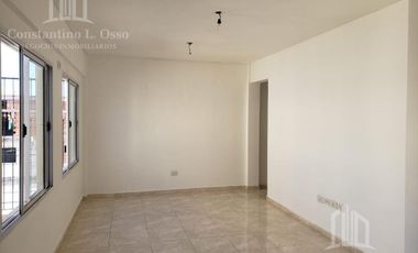 Oportunidad -Venta Edificio en block 8 dptos con local y cocheras - Alquilado Renta inmediata