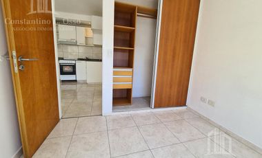 Oportunidad -Venta Edificio en block 8 dptos con local y cocheras - Alquilado Renta inmediata
