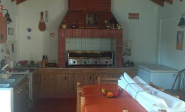 CHALET EN VENTA EN BURZACO