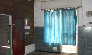 LOCAL FRENTE A COTO TEMPERLEY. LOTE 8,66X50. TOTAL 440m2.-