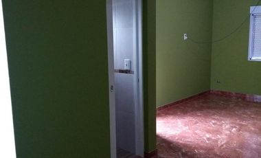 Casa en venta - 4 Dormitorios 3 Baños - Local - 257Mts2 - San Luis
