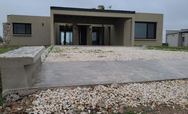 Casa - Countries/B.Cerrado (Ezeiza)