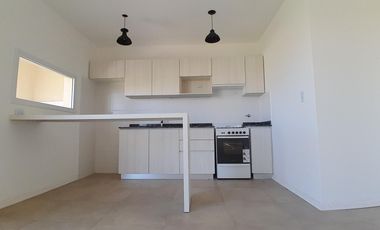 VENTA/PERMUTA - Casa - dos dormitorios - Pileta y jardín - Eco Pueblo, Alvear