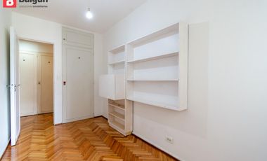 Departamento de 3 ambientes con dependencia en venta en Palermo