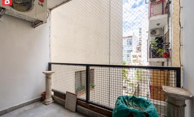 Departamento de 3 ambientes con dependencia en venta en Palermo