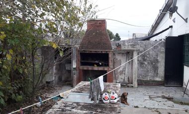 Casa - Claypole