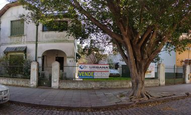 Casa a reciclar en el centro de Remedios de Escalada