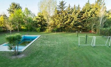 Casa 5 ambientes en venta en La Plata