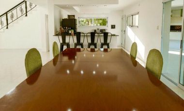 Casa 5 ambientes en venta en La Plata