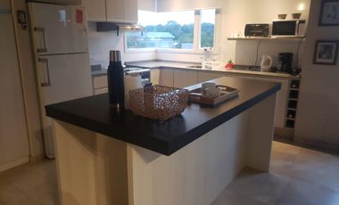 Casa en  venta en barrio Ecuestre, Costa Esmeralda