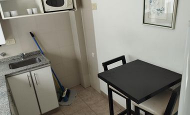 Departamento 2 Ambientes Amoblado y equipado. Expensas Incluidas. Cable y Wi Fi