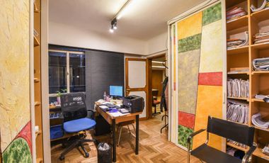 Oficina en primer piso - piso exclusivo  - amplia- posibilidad cochera