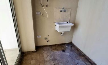LOCAL APTO PROFESIONAL A ESTRENAR EN EL CENTRO DE SAN MARTIN