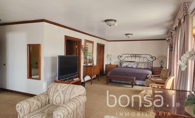 Hotel Boutique, Salón De Eventos y Restaurante en VENTA ubicado en Zona Centro