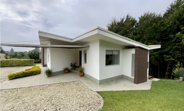 Venta Casa Campestre Parcelación A 5 Mins de Llanogrande