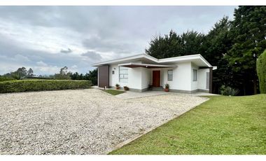 Venta Casa Campestre Parcelación A 5 Mins de Llanogrande