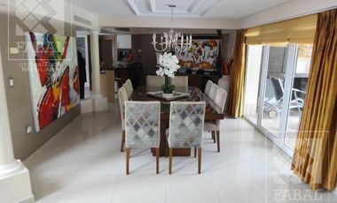 Casa venta barrio privado La Comarca, Centenario, 3 dormitorios, 3 baños, jardín y cochera