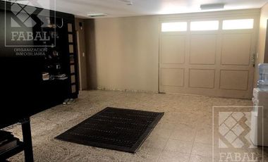 Casa venta barrio privado La Comarca, Centenario, 3 dormitorios, 3 baños, jardín y cochera
