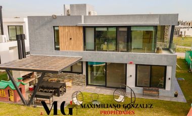 Casa en venta y alquiler, 5 ambientes - Terralagos, Canning