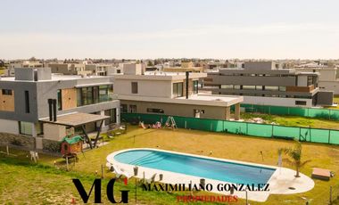 Casa en venta y alquiler, 5 ambientes - Terralagos, Canning