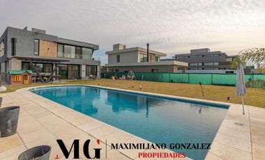 Casa en venta y alquiler, 5 ambientes - Terralagos, Canning