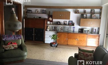 Importante Inmueble (Galpón, local y depto.) en excelente ubicación