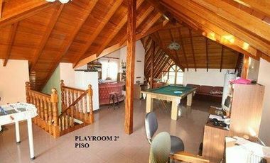 inportante casa de 5 dormitorios con parque y piscina en Lomas de Zamora Oeste