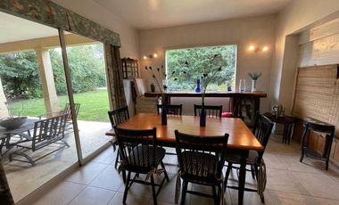 Casa en venta en barrio  Las Araucarias. Pilar