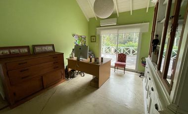 Casa en venta en barrio  Las Araucarias. Pilar
