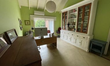 Casa en venta en barrio  Las Araucarias. Pilar