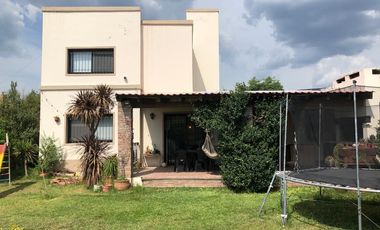 Casa en Acequias del Aire con 3 dormitorios y  pileta - Roldán